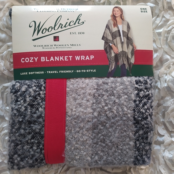 Woolrich blanket wrap - Picture 3 of 5